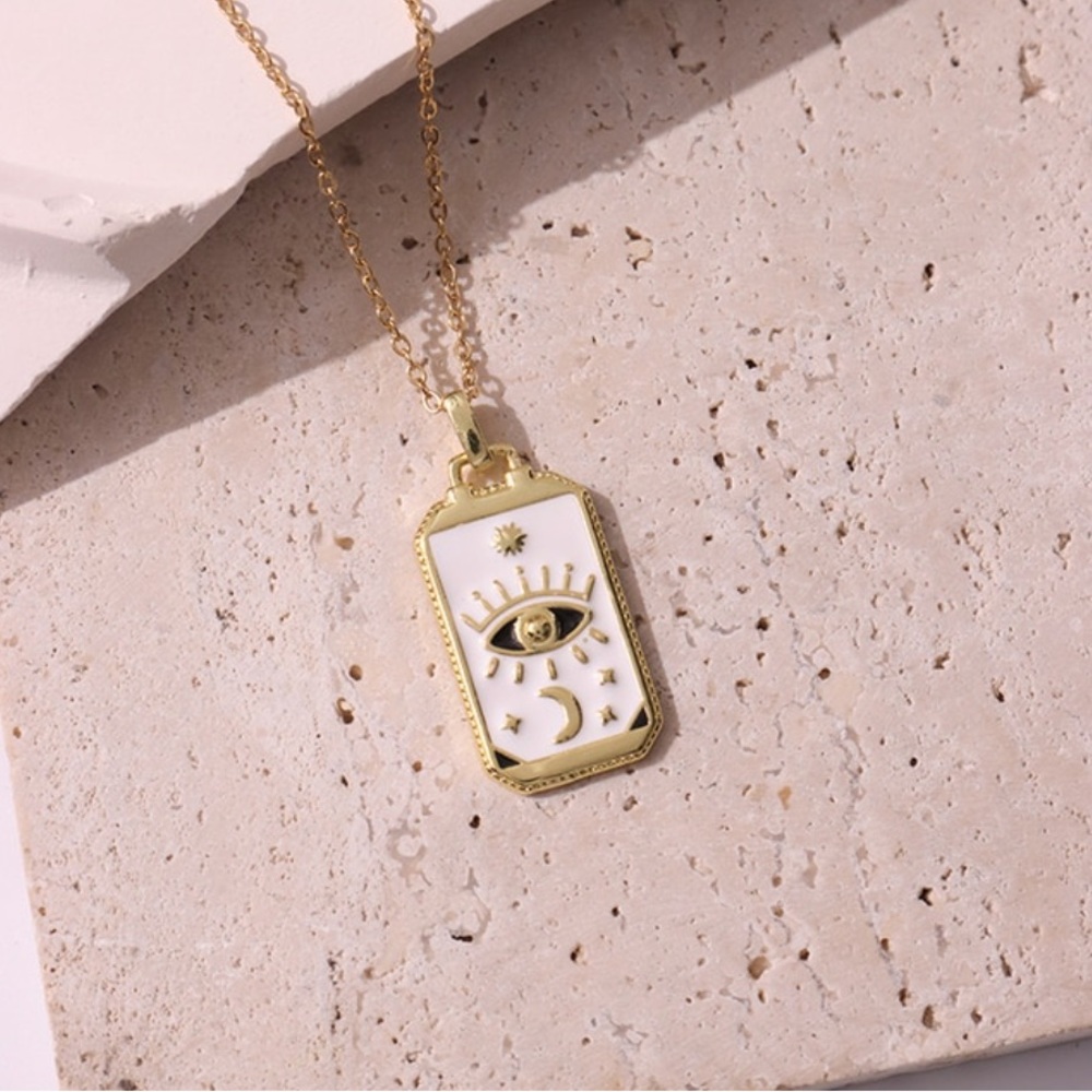 TAROT EYE PENDANT NECKLACE